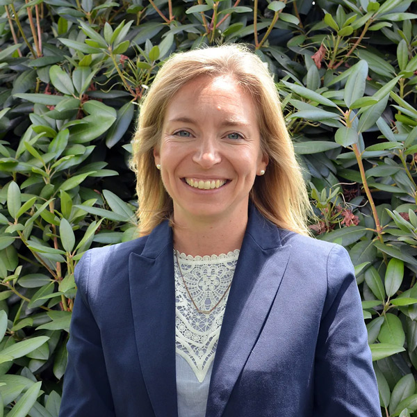 Emily-c588400a-1920w